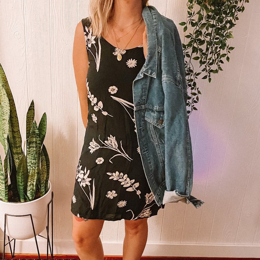 90's Floral Mini Dress